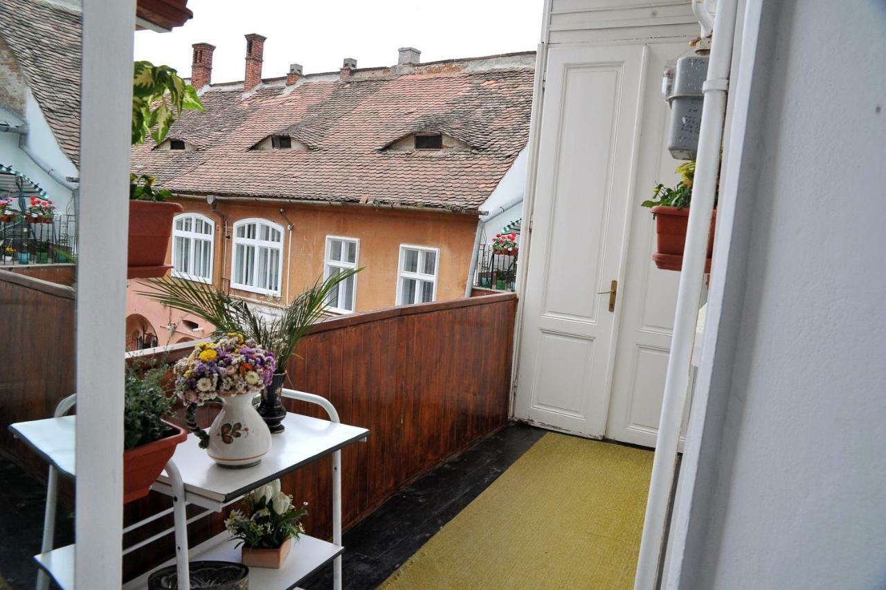 Apartment 9 - City Centre Sibiu Extérieur photo